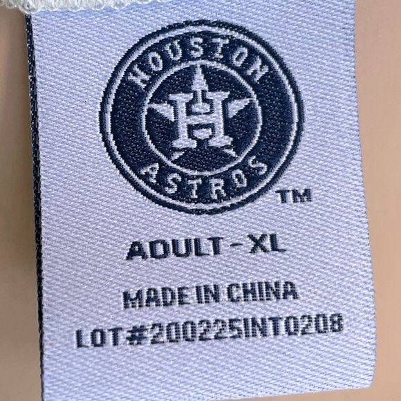 (2) ASTROS JOSE ALTUVE SHOOTING STAR JERSEYS - Picture 5 of 6